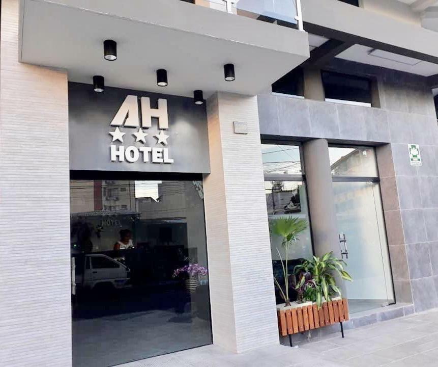 Ah Hotel Санта Крус де ла Сиера Екстериор снимка